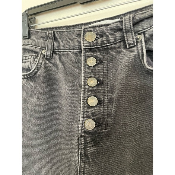 Reformation Cynthia Button Fly High Rise Straight Jeans in black size 25 - Picture 8 of 12